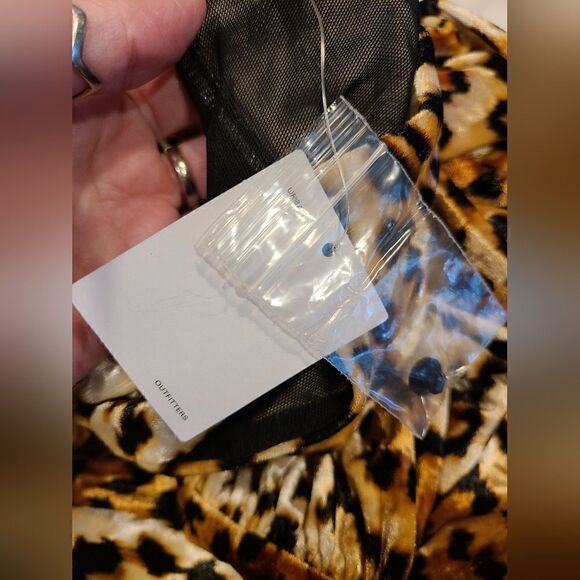 Urban Outfitters Silence + Noise Velvet Leopard Bodycon Dress Keyhole detail | S - Picture 7 of 11